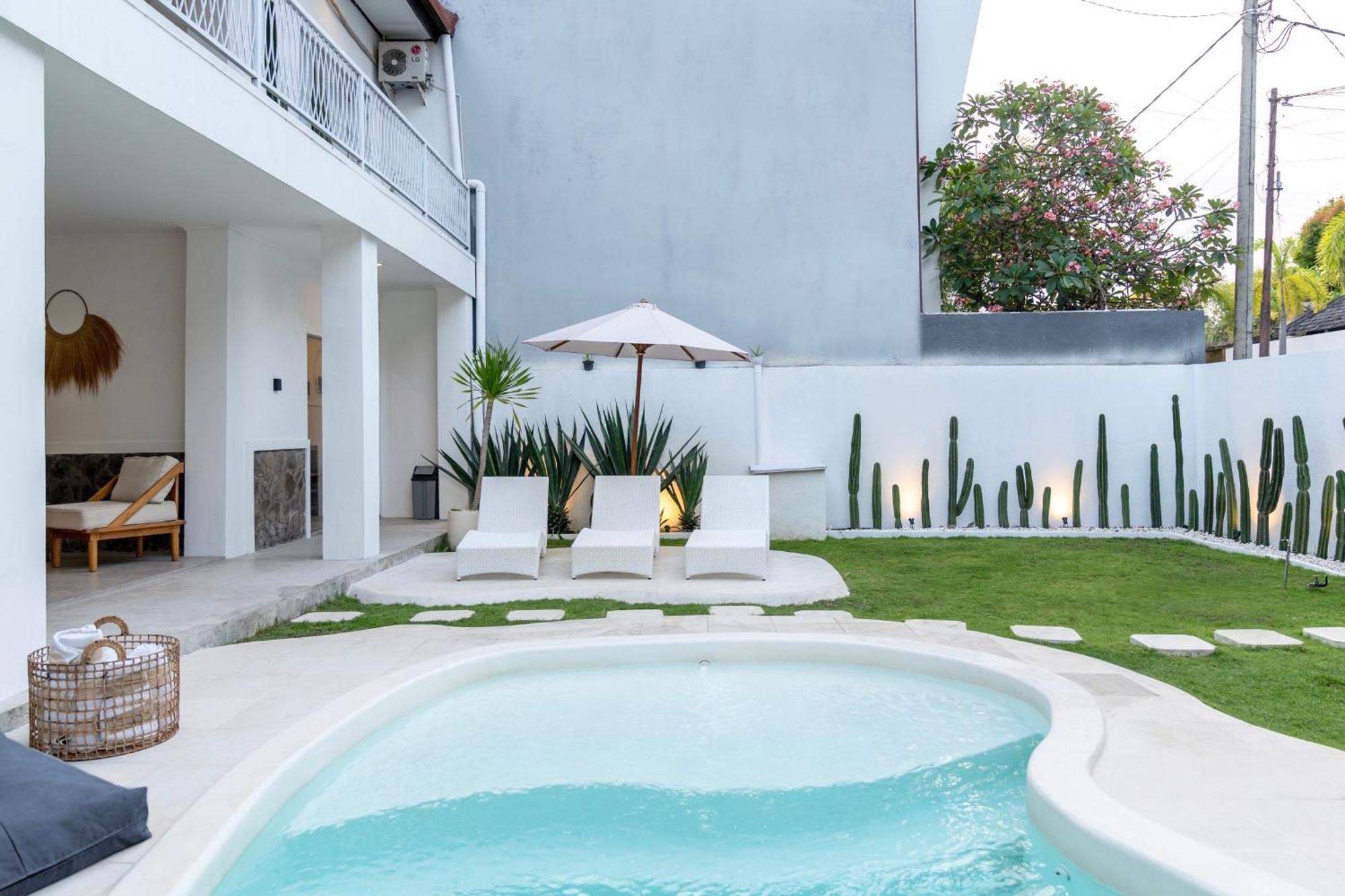 Casa de Lupe 5 bedrooms villa in Kerobokan Seminyak Exteriör bild